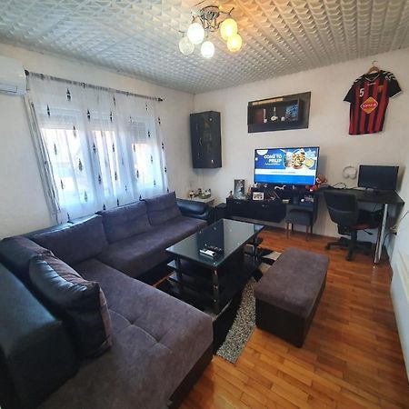 Iliovski Inn - Just Like Home ปรีเล็ป ภายนอก รูปภาพ
