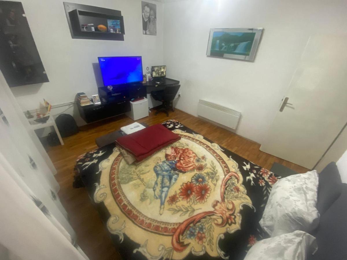 Iliovski Inn - Just Like Home ปรีเล็ป ภายนอก รูปภาพ