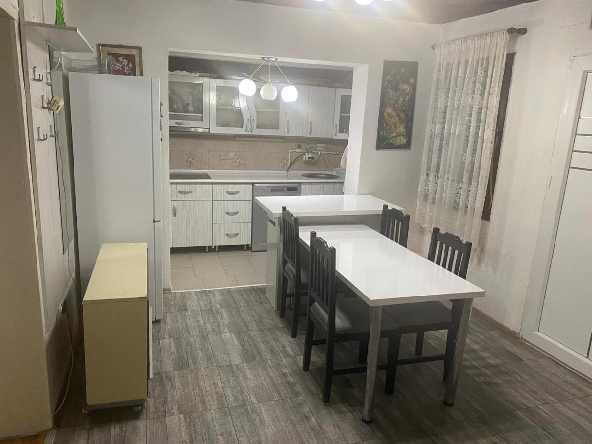 Iliovski Inn - Just Like Home ปรีเล็ป ภายนอก รูปภาพ