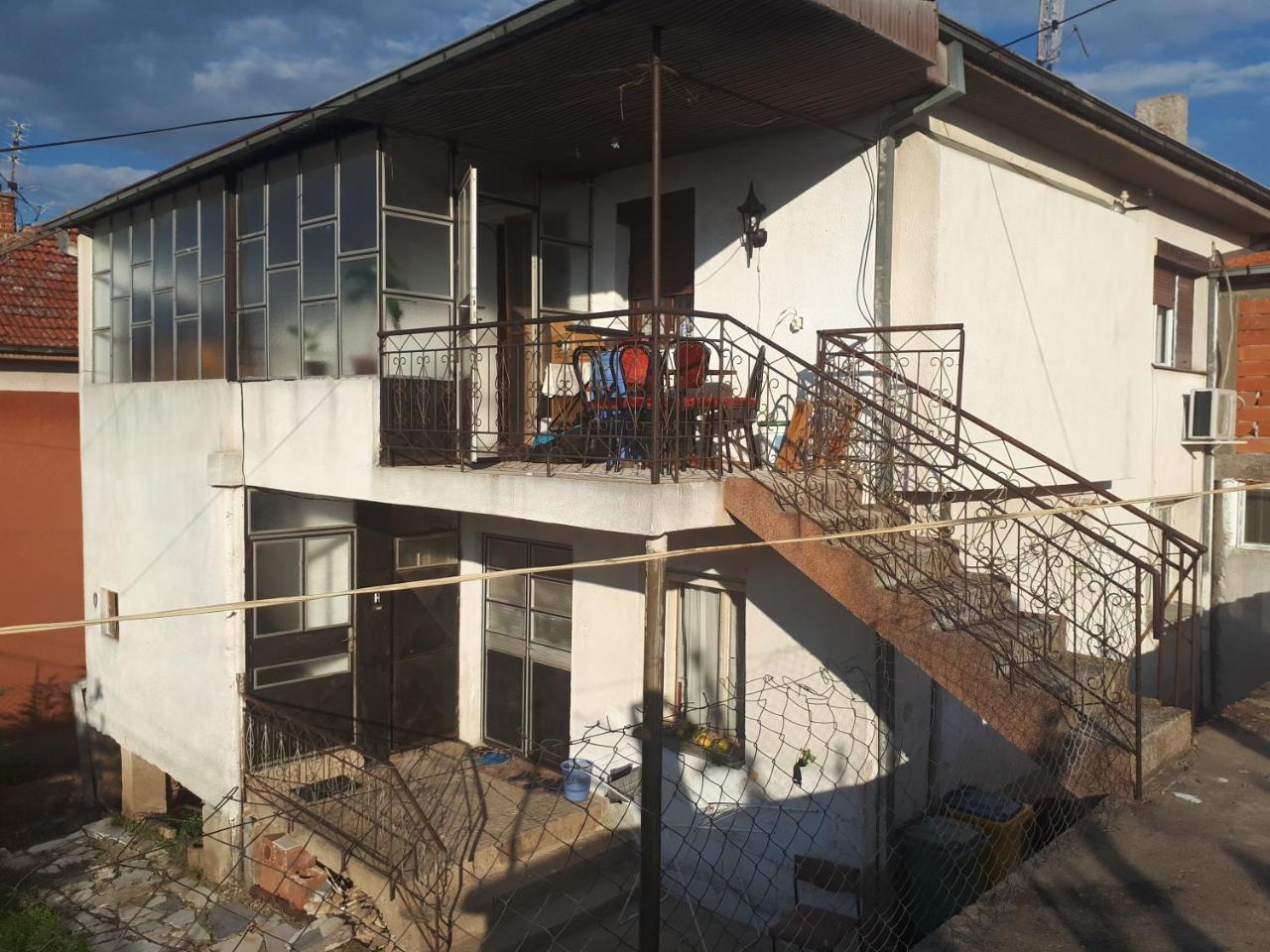 Iliovski Inn - Just Like Home ปรีเล็ป ภายนอก รูปภาพ